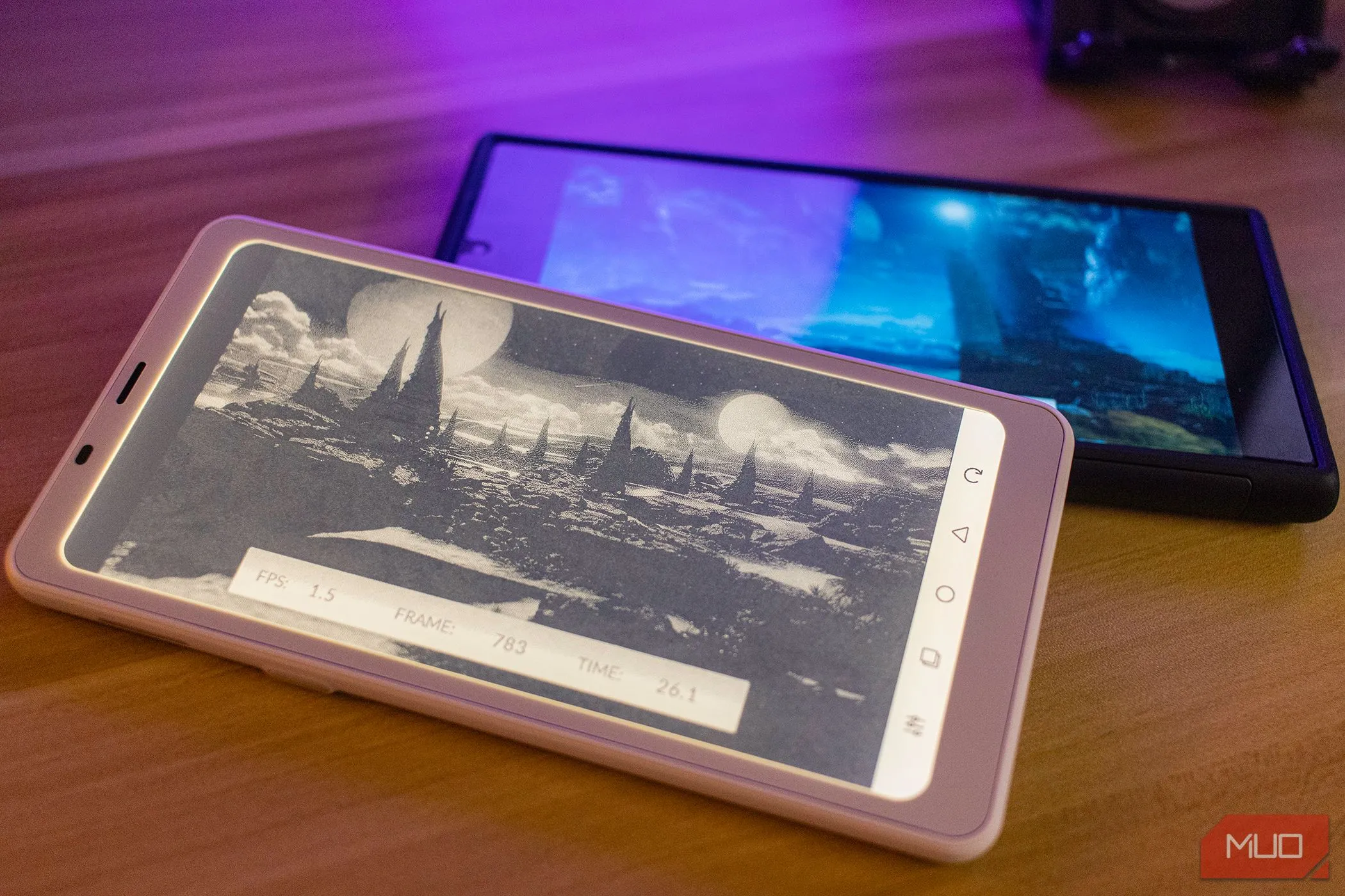 Onyx Boox Palma 2 đang chạy ứng dụng benchmark 3DMark Wild Life, kiểm tra hiệu năng đồ họa