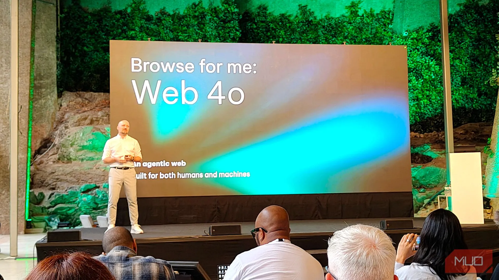 Slide giới thiệu khái niệm Web 4o của Opera tại sự kiện Browser Days, nhấn mạnh vai trò của AI.