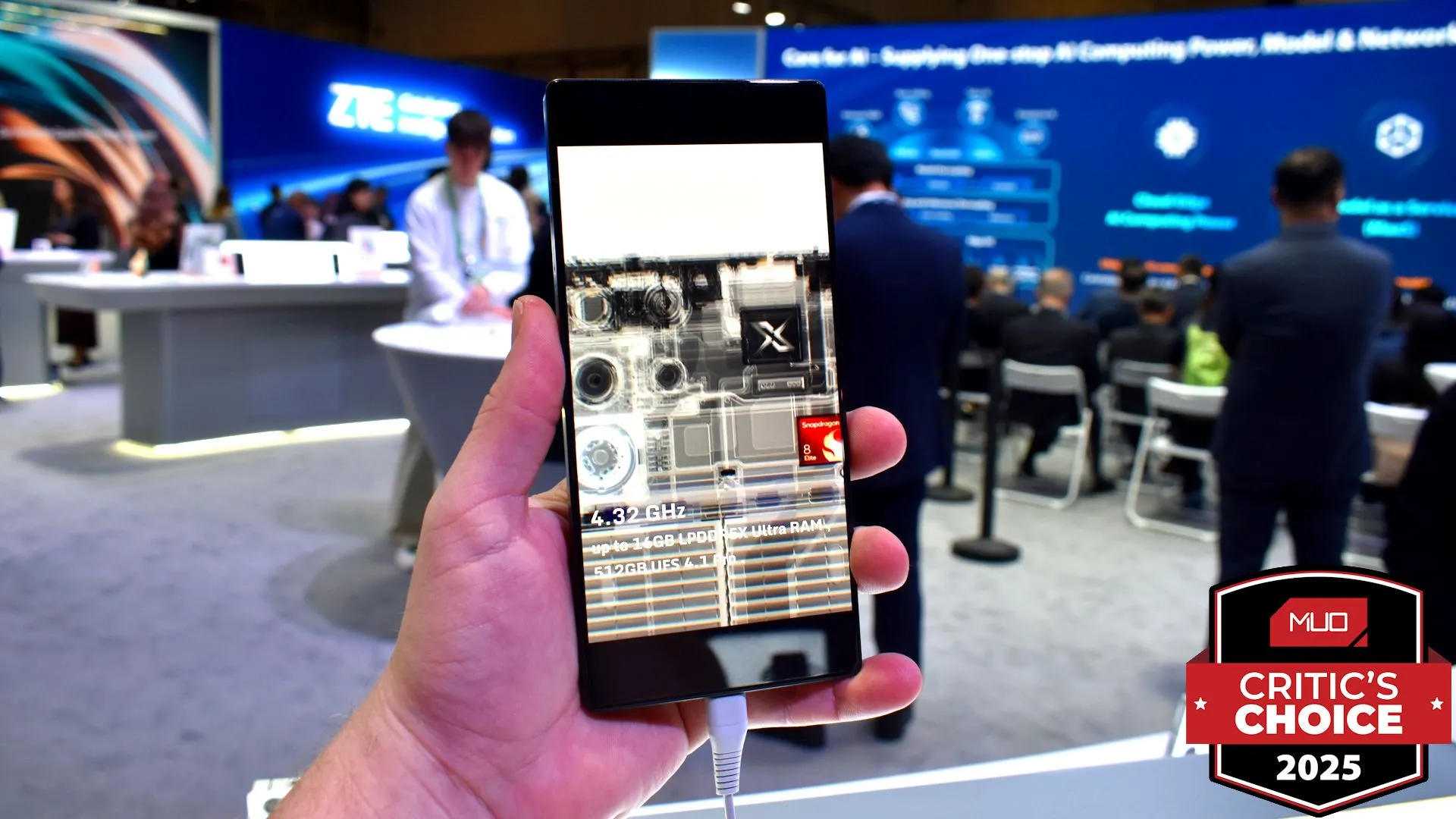 Smartphone RedMagic 10 Pro chuyên gaming tại MWC 2025 nhận giải thưởng.