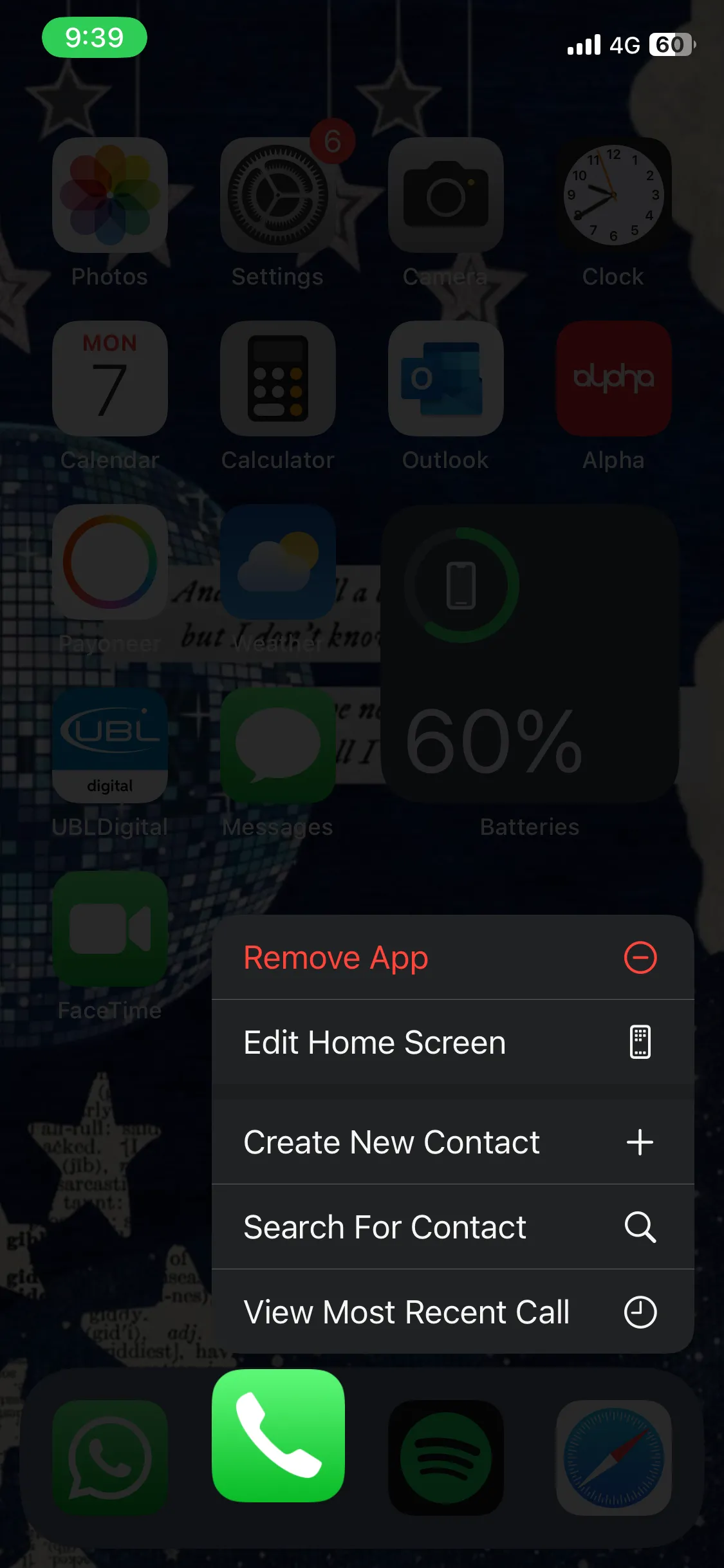 So sánh menu ngữ cảnh trên iPhone khi bật và tắt tính năng Giảm Độ Trong Suốt, minh họa sự khác biệt về hiển thị.