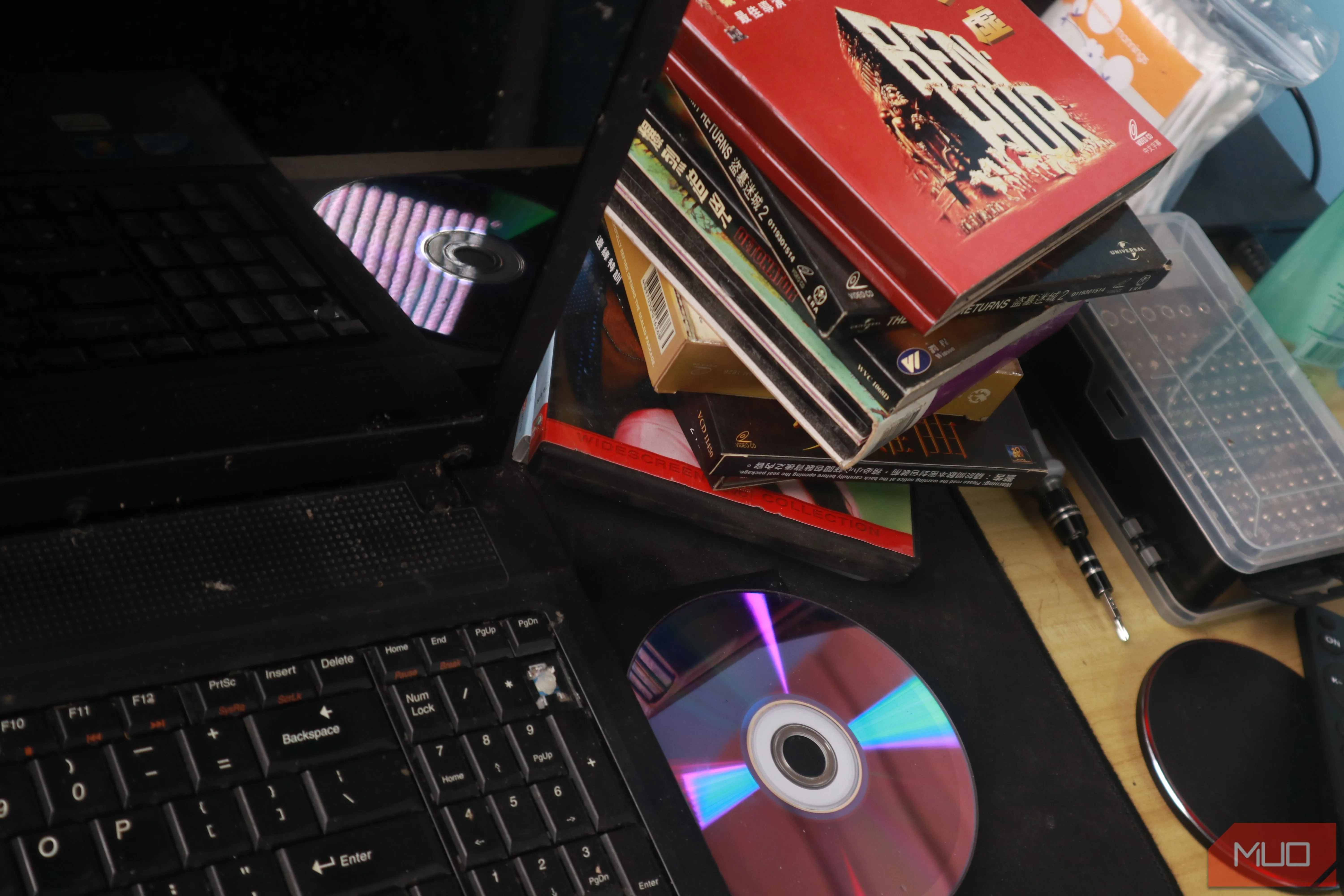 Sử dụng laptop cũ để rip đĩa CD