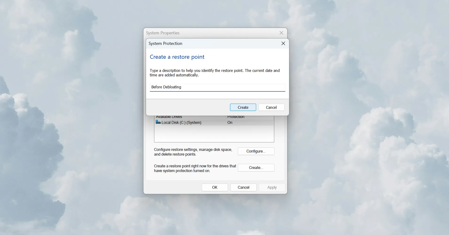 Tạo điểm khôi phục hệ thống (System Restore Point) trước khi gỡ bloatware để đảm bảo an toàn.