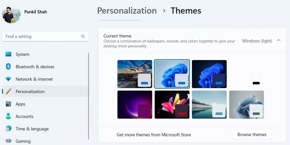 Thay đổi chủ đề hiển thị trên Windows 11