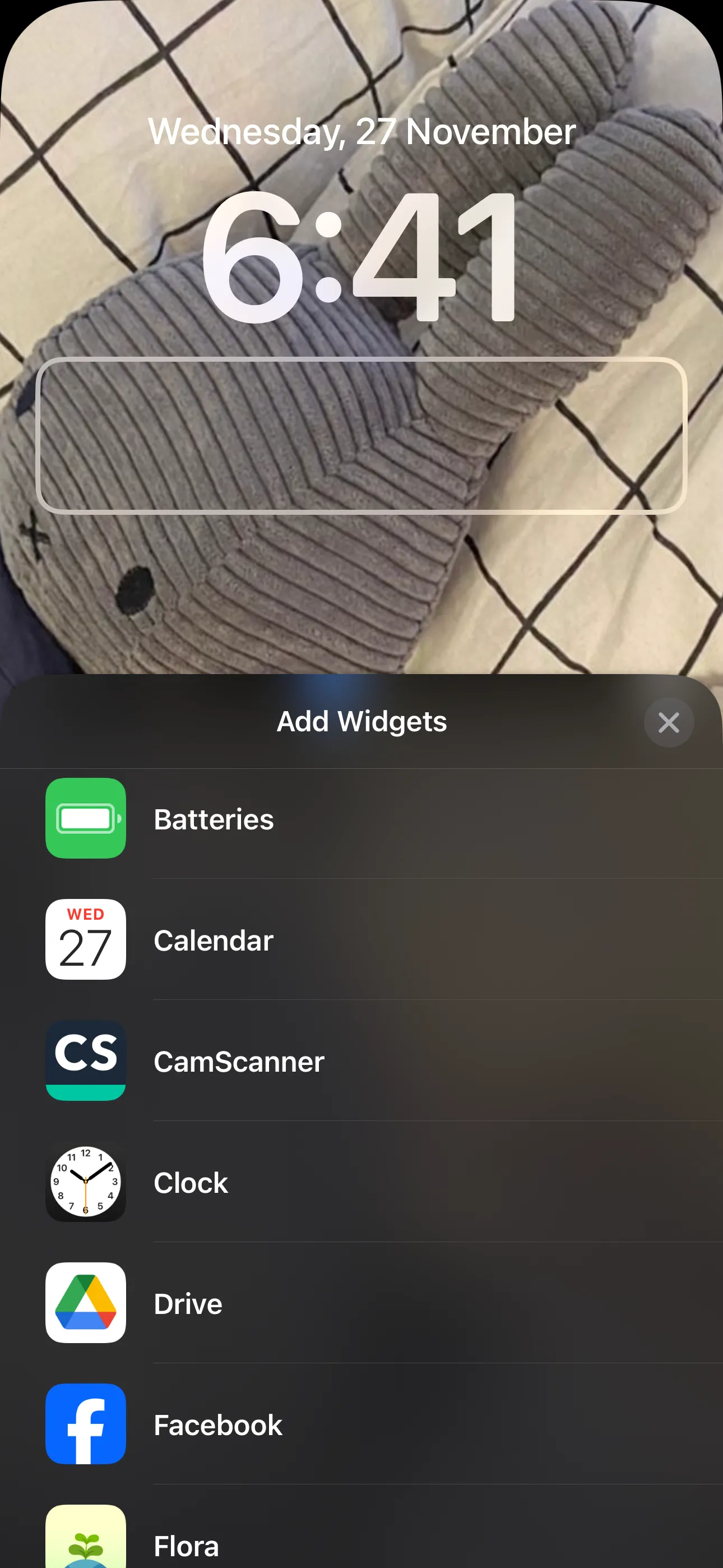 Thêm widget vào iPhone trên màn hình khóa