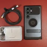 Thiết bị cần thiết để quay video timelapse chuyên nghiệp bằng smartphone, bao gồm điện thoại, tripod, và các phụ kiện hỗ trợ.