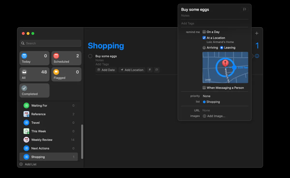 Thiết lập nhắc nhở dựa trên vị trí trong ứng dụng Apple Reminders trên máy Mac, tự động thông báo khi đến hoặc rời một địa điểm.