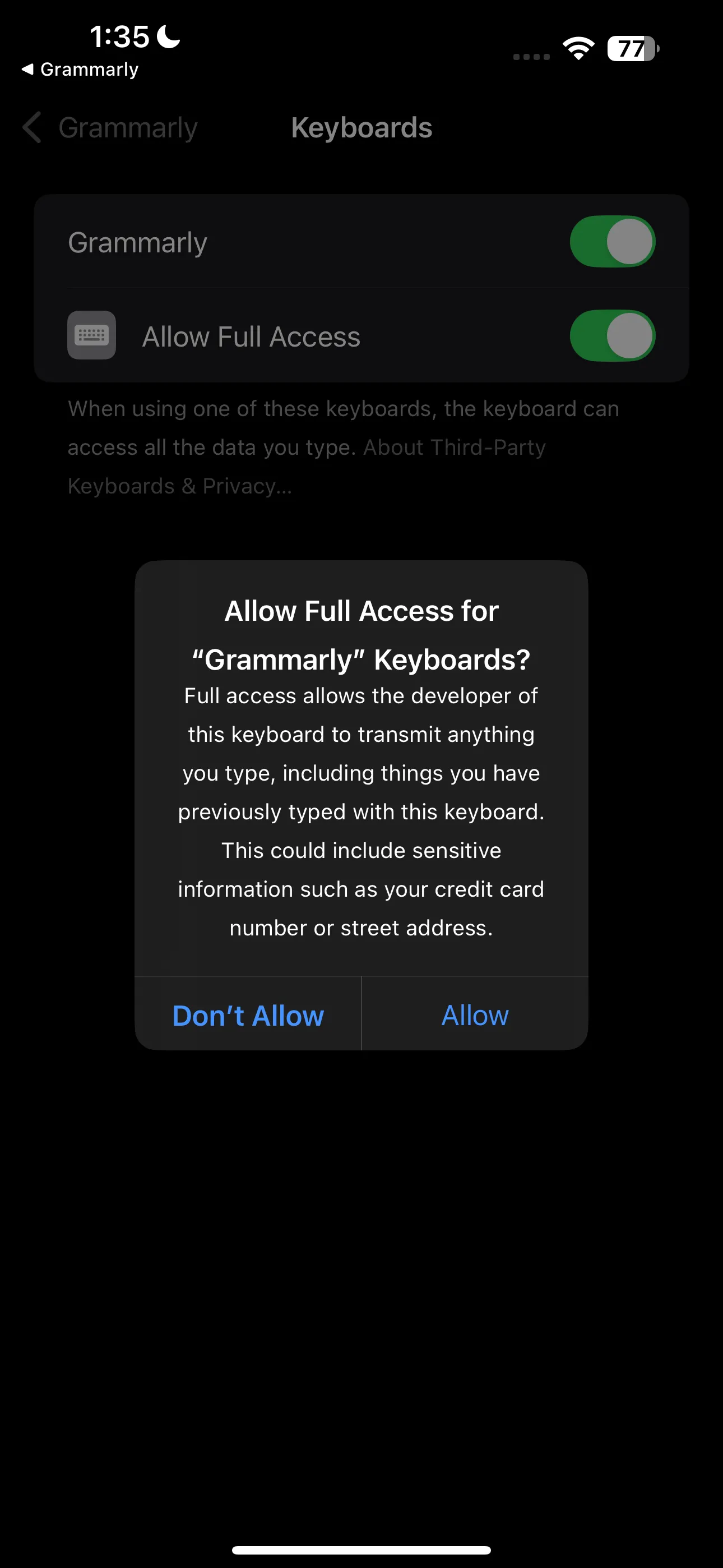 Thông báo yêu cầu cấp quyền Truy cập toàn quyền cho bàn phím Grammarly trên iOS