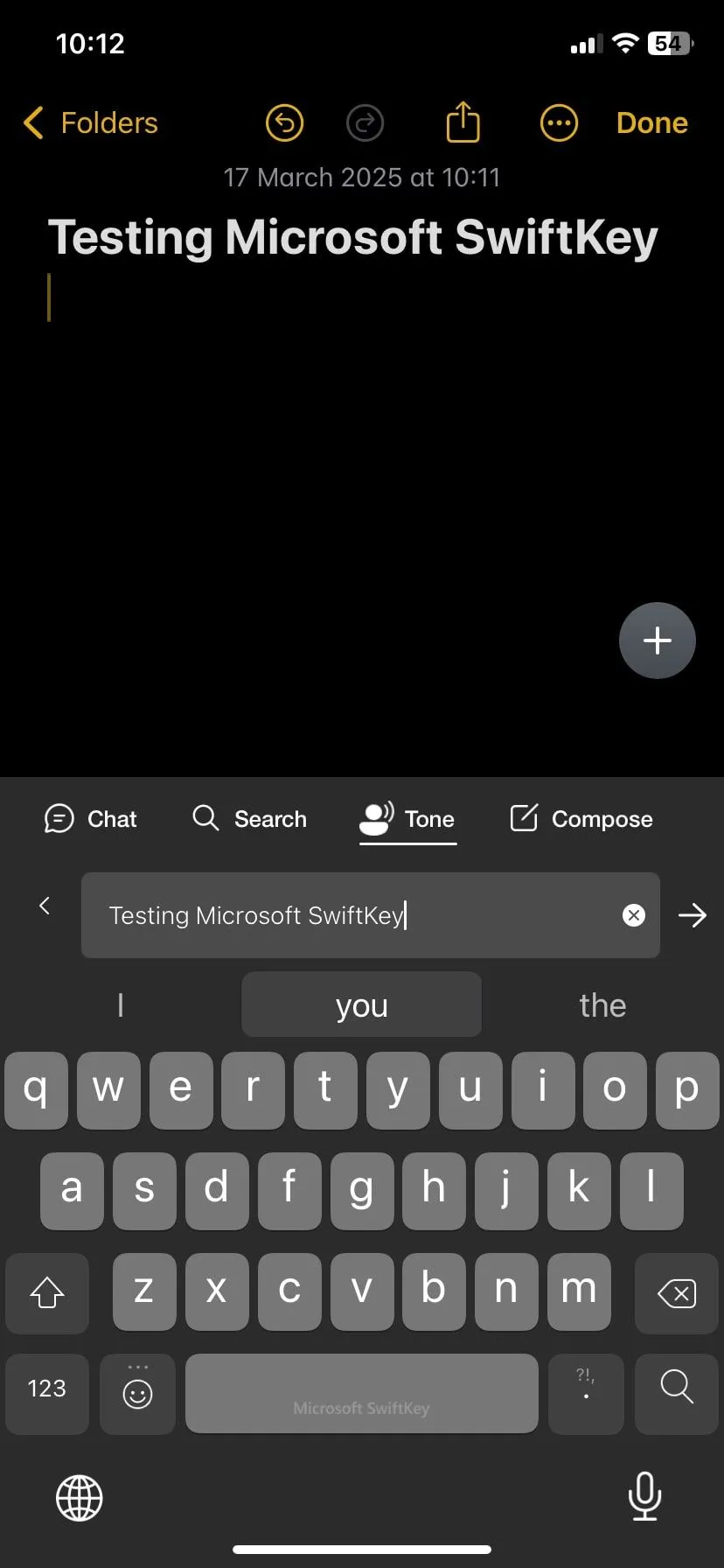 Tính năng điều chỉnh tông giọng sử dụng AI trên bàn phím SwiftKey giúp người dùng tùy chỉnh phong cách tin nhắn trước khi gửi.