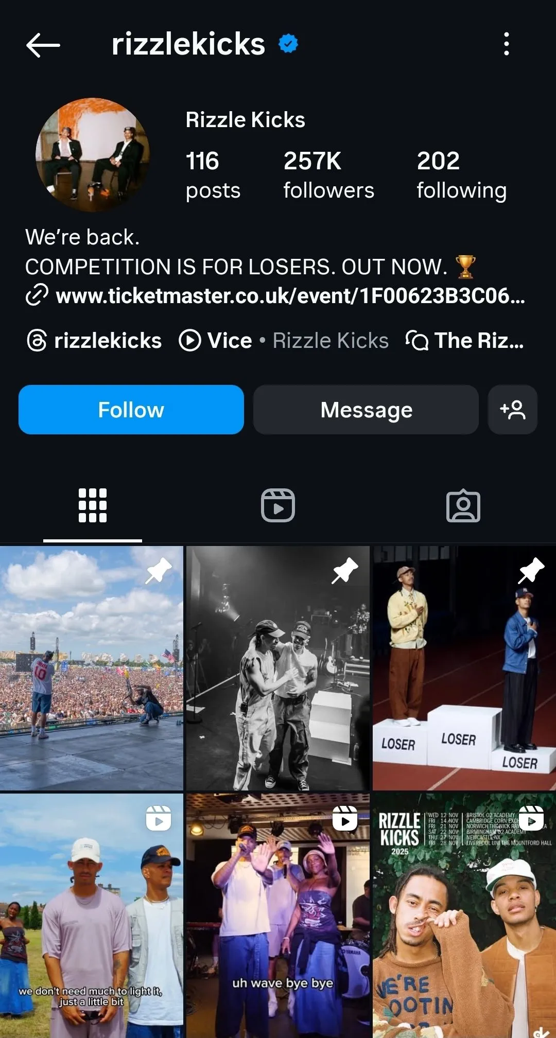 Trang Instagram chính thức của nhóm nhạc Rizzle Kicks.