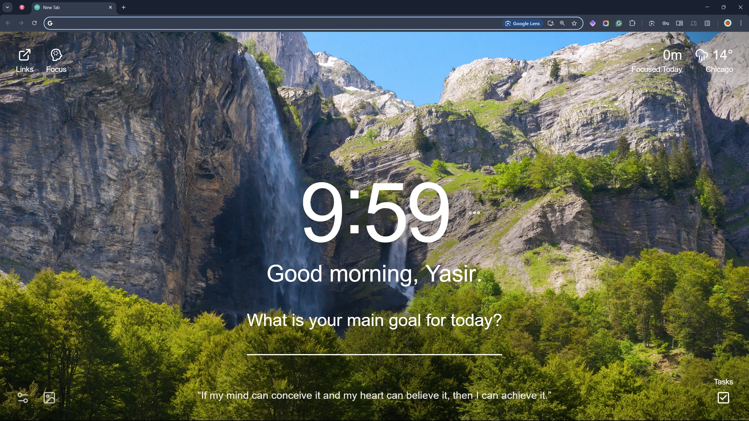 Trình duyệt Google Chrome đã tối giản với trang tab mới của Momentum tạo không gian làm việc sạch sẽ