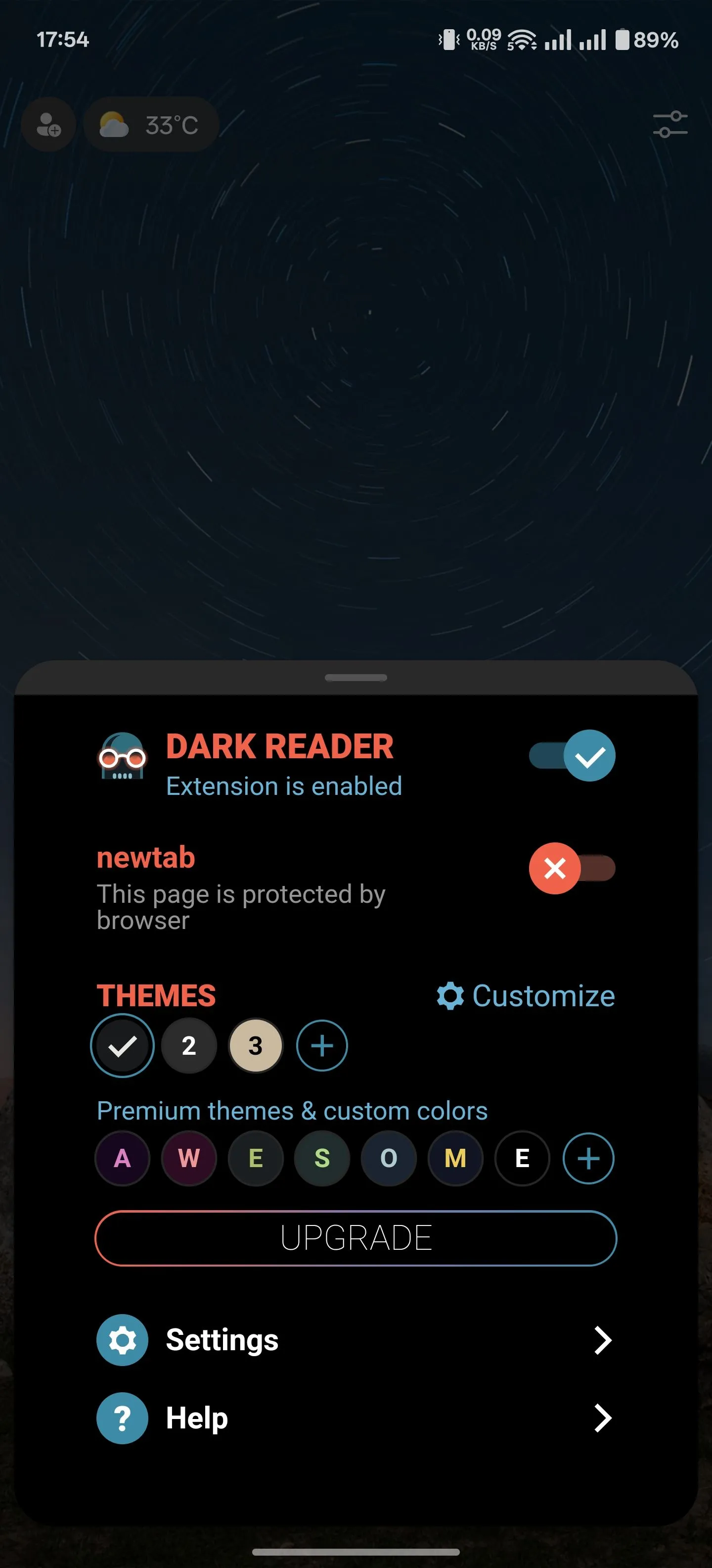 Tùy chỉnh tiện ích Dark Reader trên Microsoft Edge Android, cho phép người dùng điều chỉnh cài đặt chế độ tối và giao diện