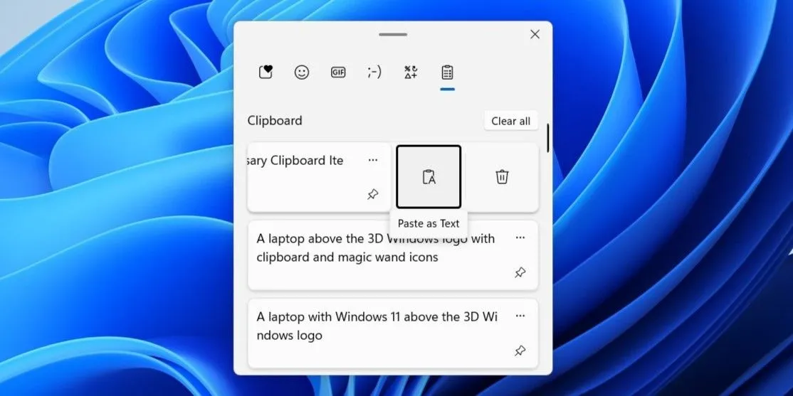 Tùy chọn 'Dán dưới dạng văn bản' được đánh dấu trong lịch sử Clipboard Windows 11
