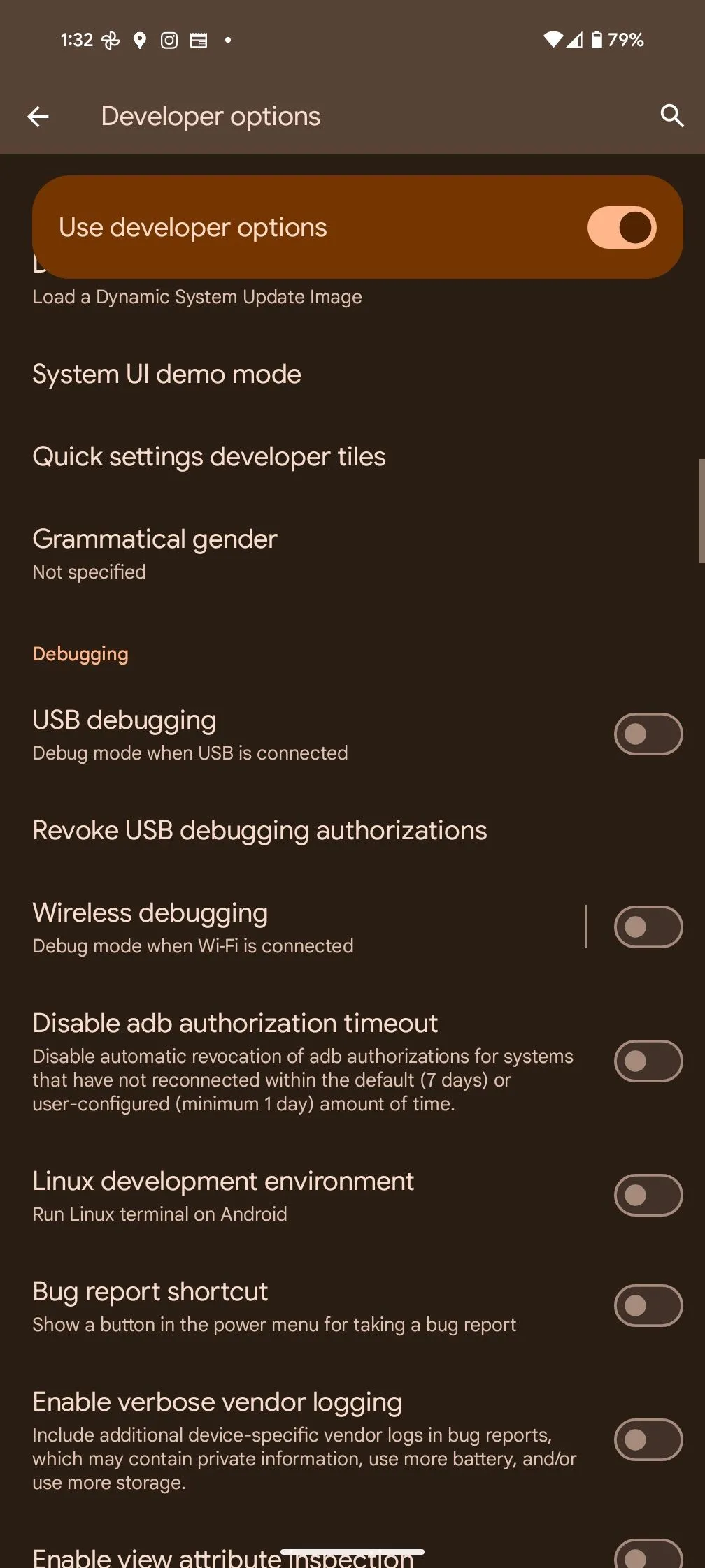 Tùy chọn &quot;Gỡ lỗi USB&quot; trong menu Tùy chọn nhà phát triển trên Android để kết nối gỡ lỗi có dây.
