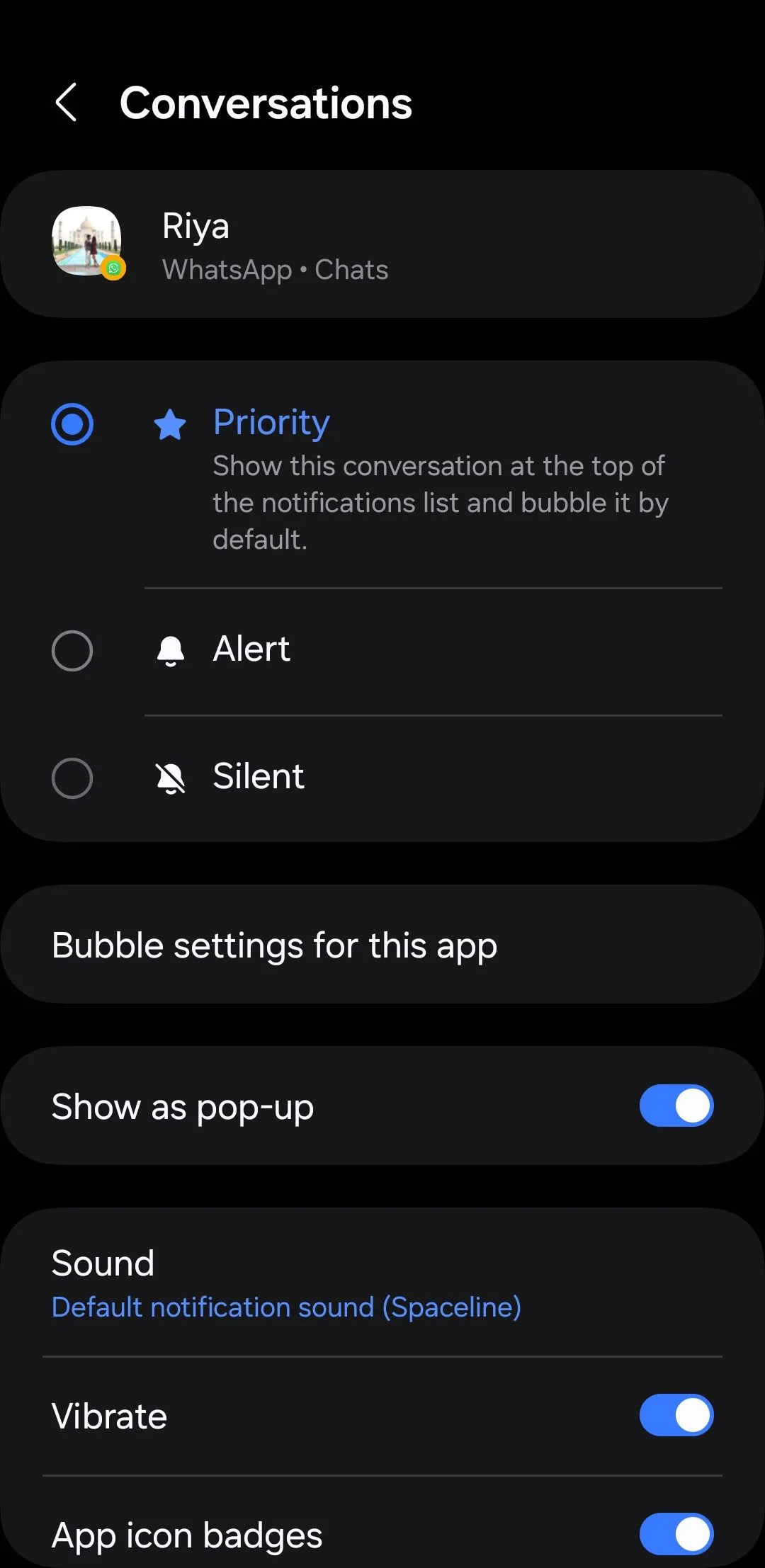 Tùy chọn thiết lập ưu tiên cuộc trò chuyện cho một liên hệ trên điện thoại Android, giúp thông báo hiển thị nổi bật.
