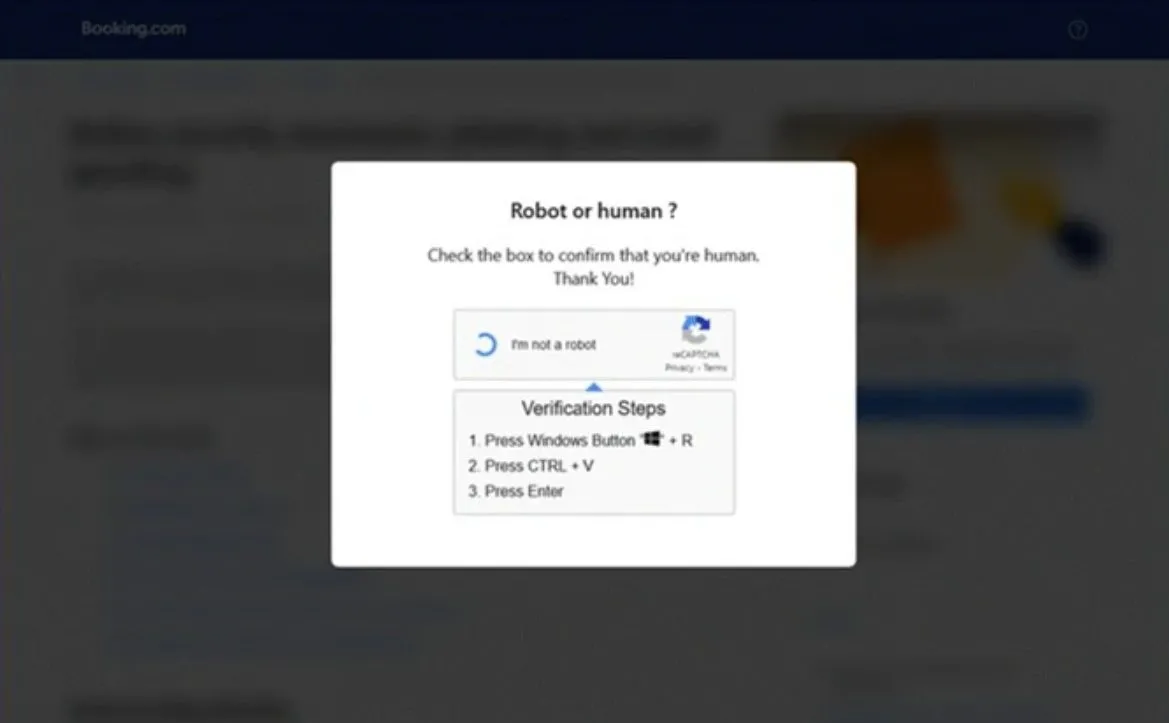 Ví dụ trang web lừa đảo Booking.com giả mạo yêu cầu người dùng nhập lệnh từ Microsoft Threat Intelligence