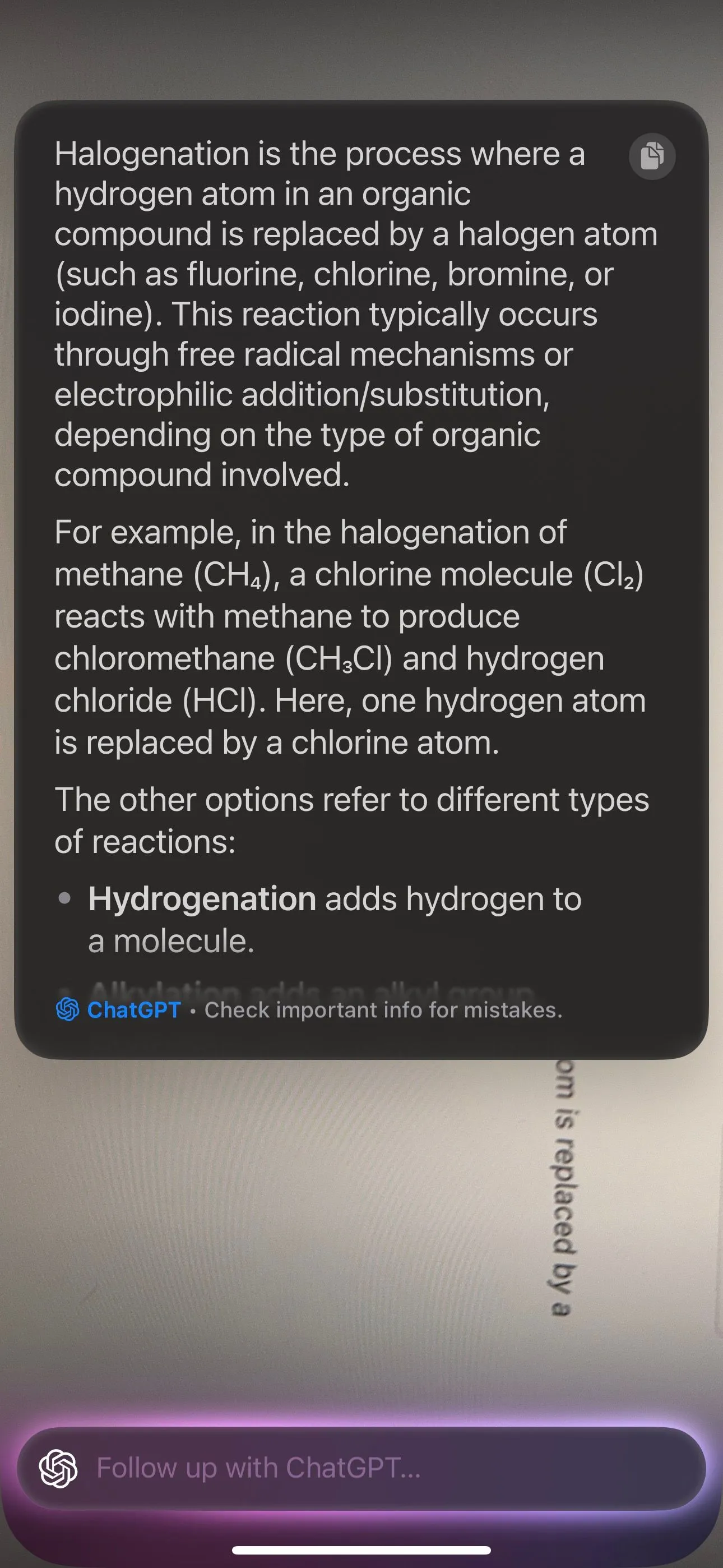 Visual Intelligence trên iPhone cung cấp câu trả lời chính xác cho một câu hỏi trắc nghiệm, hỗ trợ học tập hiệu quả.