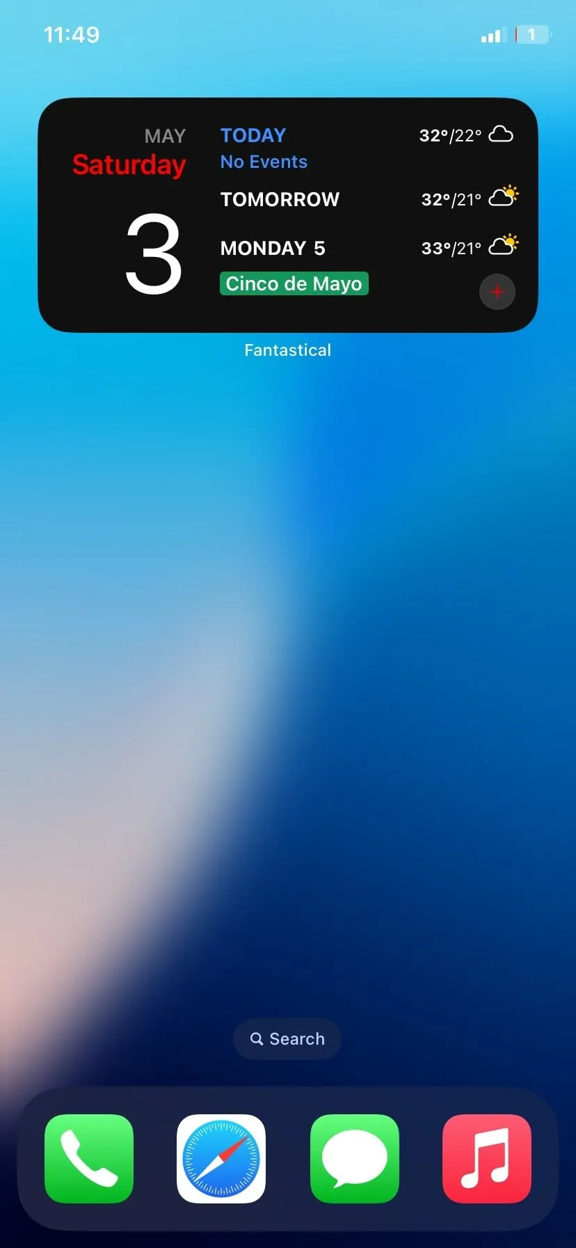 Widget Fantastical hiển thị lịch và sự kiện sắp tới trên màn hình chính iPhone